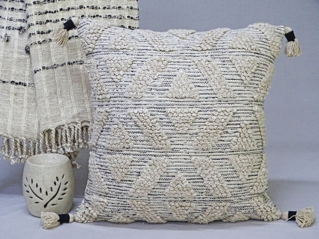 Ivory Mesa Handloom Pillow