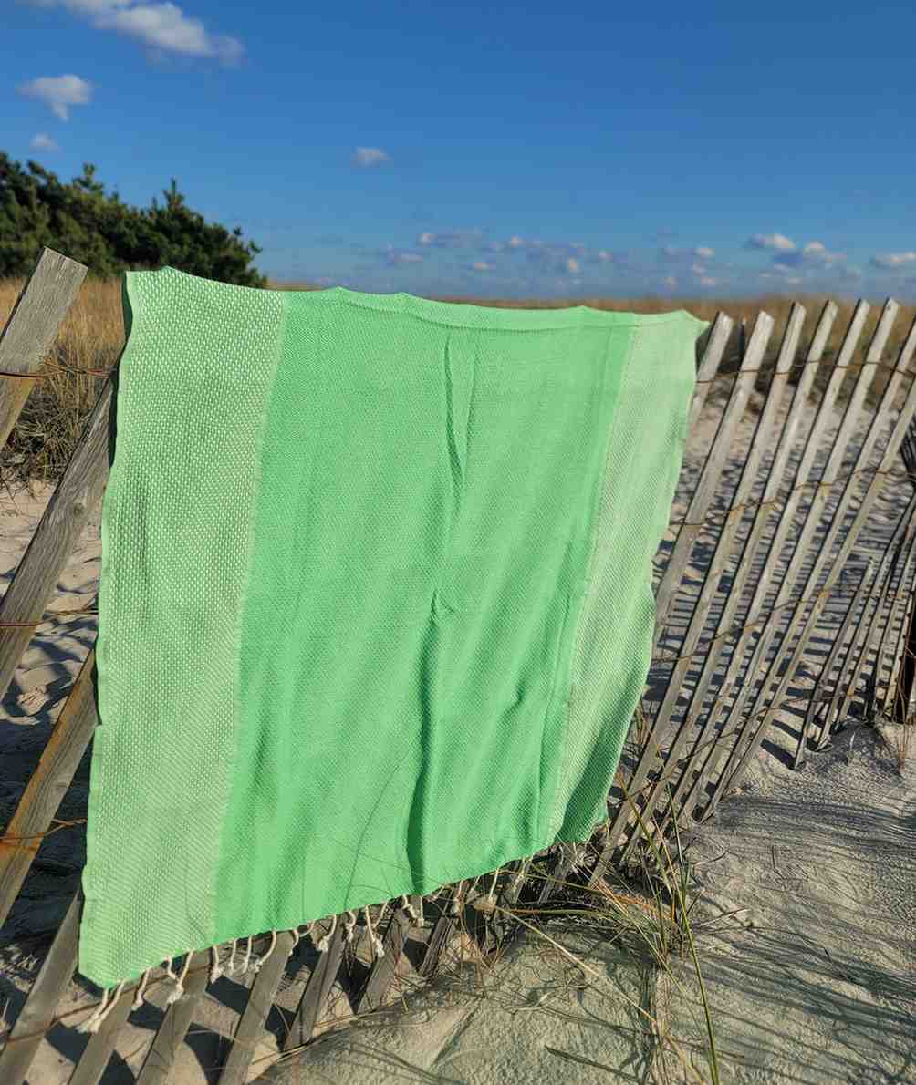 Yansima Throw