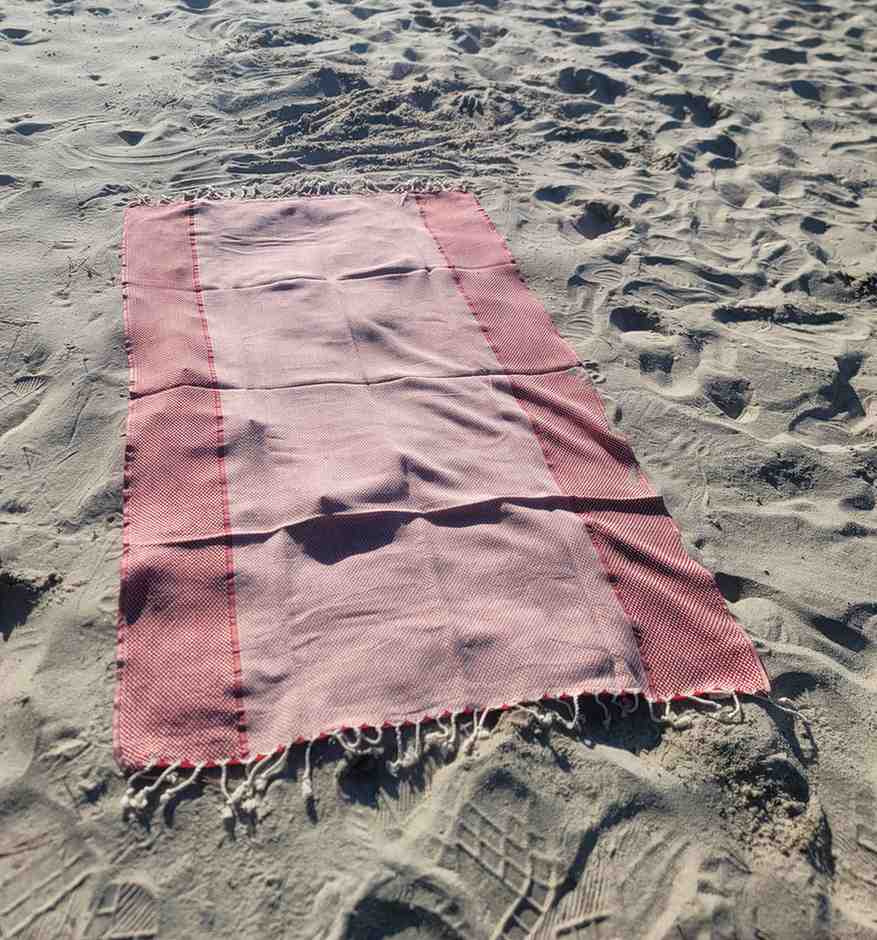 Yansima Throw