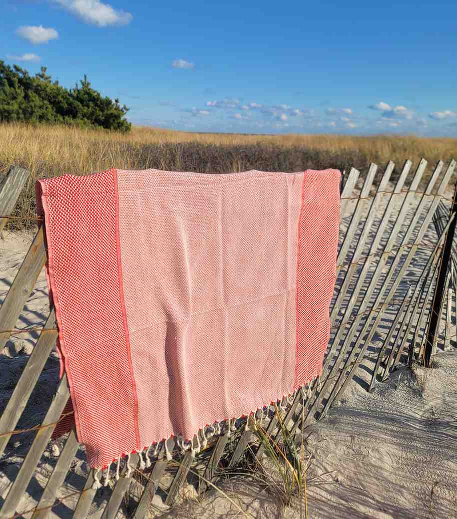 Yansima Throw