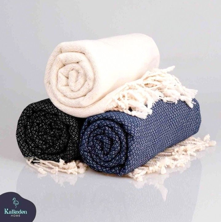 Yansima Throw